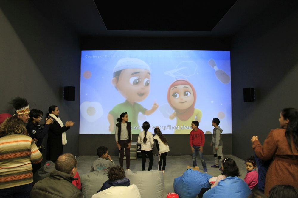  Anak  anak  Tunis Antusias Nonton Film  Kartun  Indonesia  