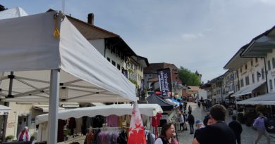 Pesta Keju di Kota Gruyères Swiss, Makan Keju Sepuasnya !