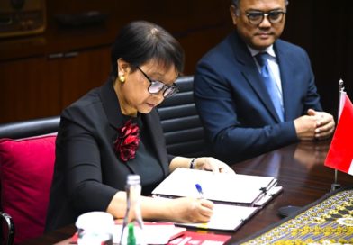 Penandatangan MoU Bantuan Beasiswa bagi Mahasiswa Afghanistan