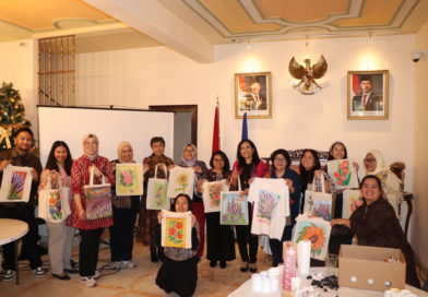 Melalui Lokakarya Kreatif, KJRI Marseille Peringati Hari Ibu ke-97 Melalui Lokakarya Kreatif, KJRI Marseille Peringati Hari Ibu ke-97