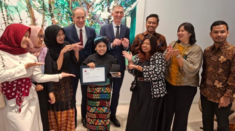 Dwi Rubiyanti Kholifah Terima Penghargaan HAM Prancis–Jerman, Pertama dari Indonesia