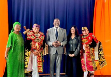 Tari Topeng Keras dan Angklung Meriahkan Perayaan Immigrant Heritage Month Kota Chicago