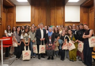 Budaya Jadi Jembatan Diplomasi, Indonesia Diperkenalkan di Sciences Po Paris